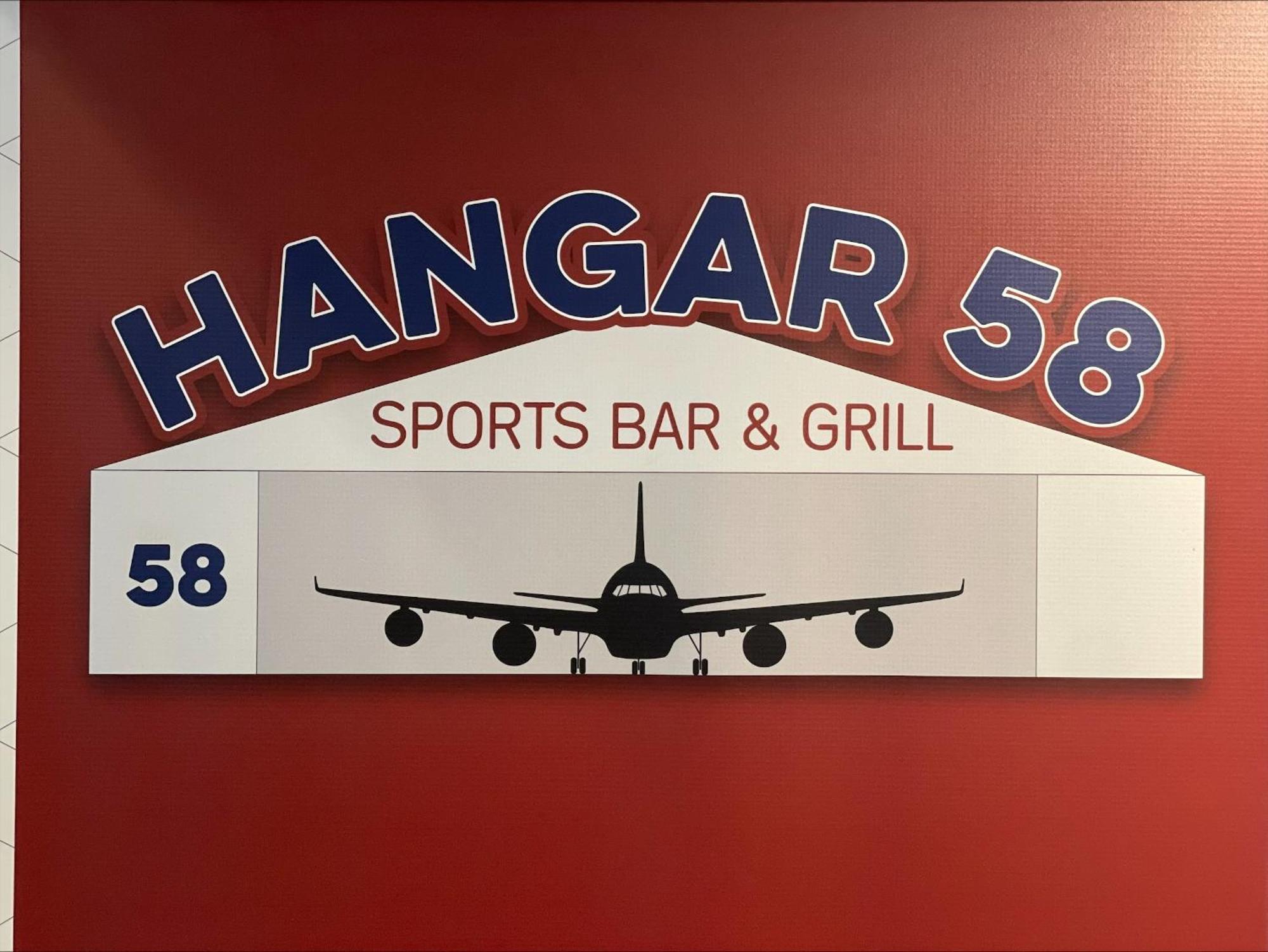 Delta Hotels By Marriott Indianapolis Airport Bagian luar foto