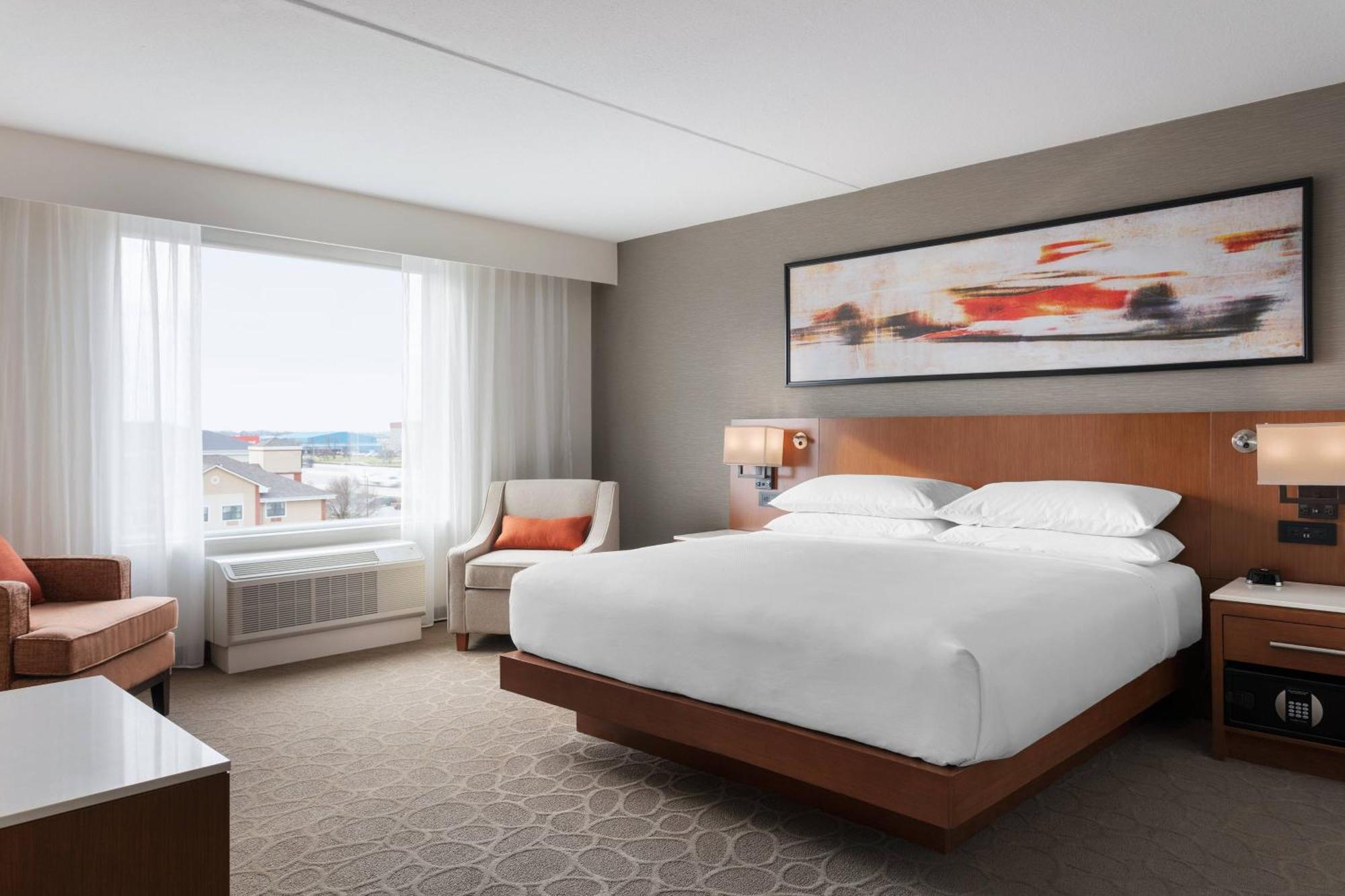 Delta Hotels By Marriott Indianapolis Airport Bagian luar foto