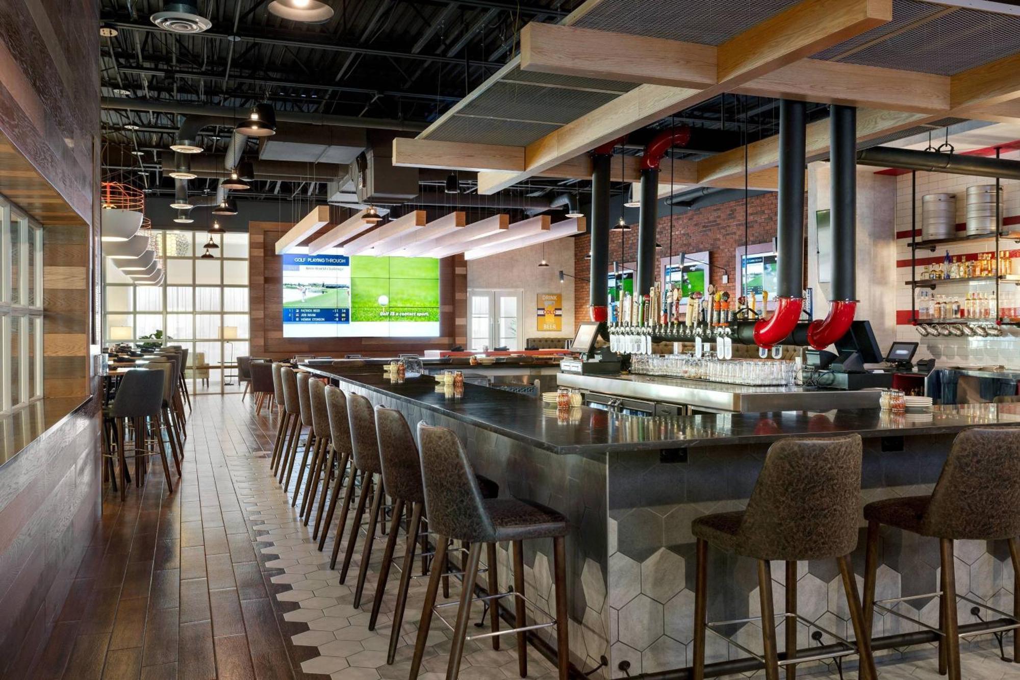Delta Hotels By Marriott Indianapolis Airport Bagian luar foto